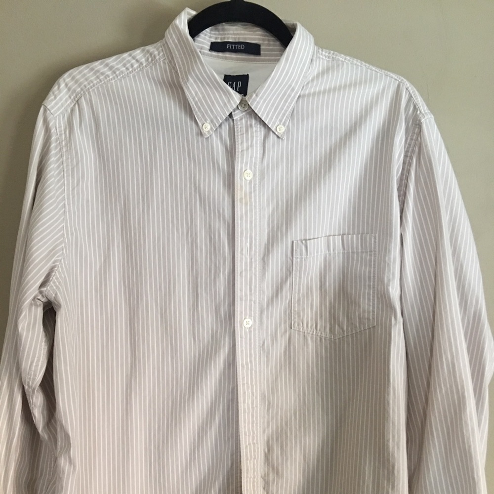 Men’s Fitted gap button up shirt